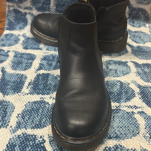 Dr. Martens Classic Black Ankle Boots - Picture 4 of 9